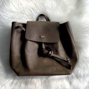 Michael Kors Junie Medium Pebbled Leather Backpack Mushroom 30t8tx5b2l 250